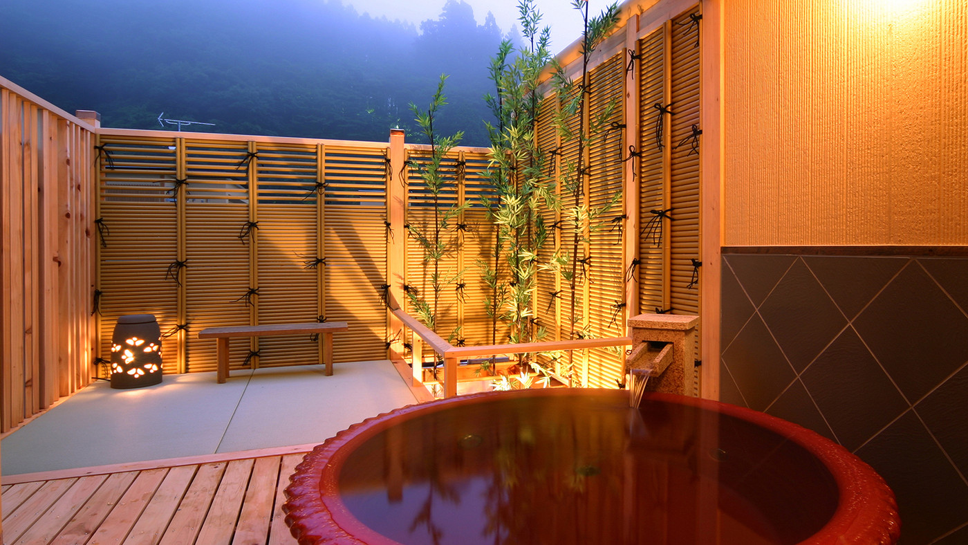 夕食はお部屋食・館内で自家源泉が湧く美肌の宿4239595