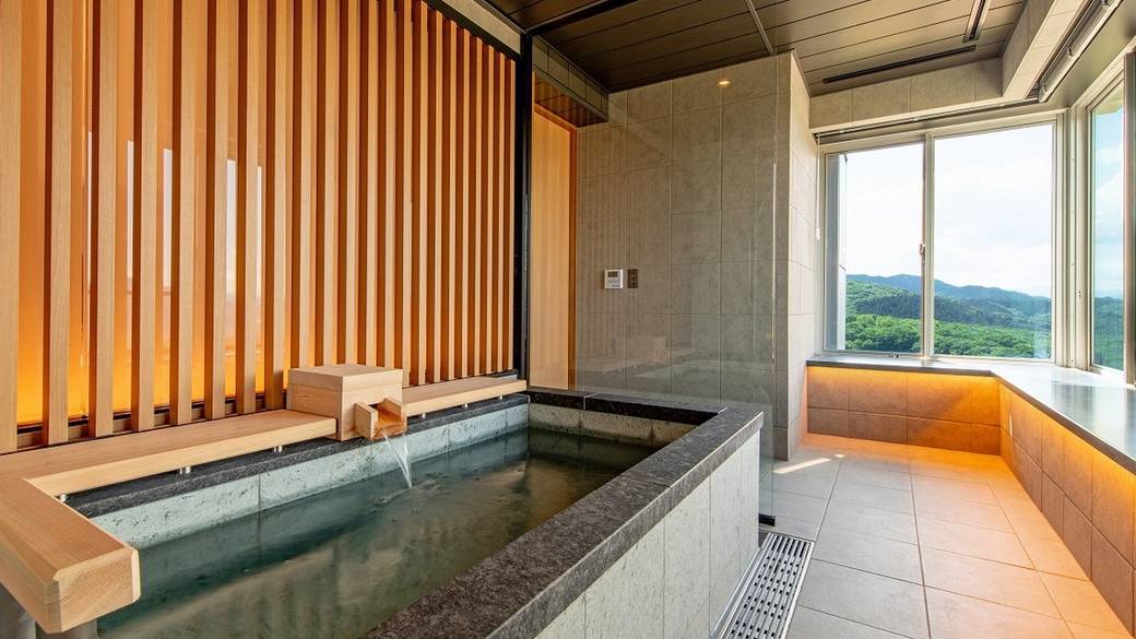 朝風呂に入って
爽やかな目覚めを / 2