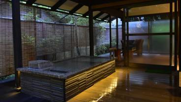 鬼燈亭の貸切風呂(夕方) / 6