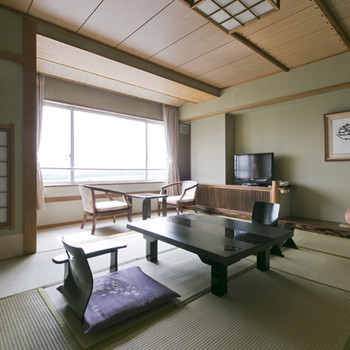 天然温泉でリラックスして広々とした畳のお部屋で寛ぐ贅沢3640792