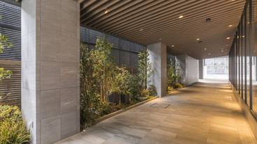 施設の入り口 / 15