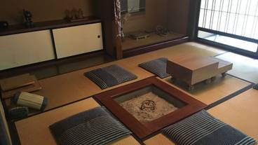 ロビーラウンジ / 15