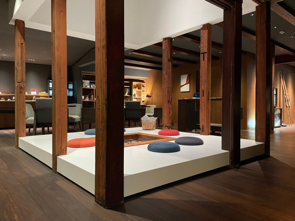 「ryugon」 内観 215305882 ウェルカムドリンクテーブル付近