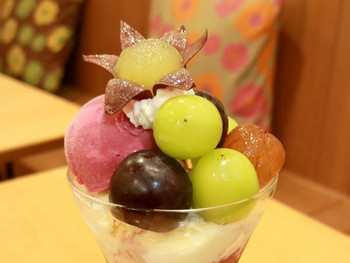 「フルーツパーラー キムラ」 料理 74783466 20171013贅沢ぶどうパフェ・アップ