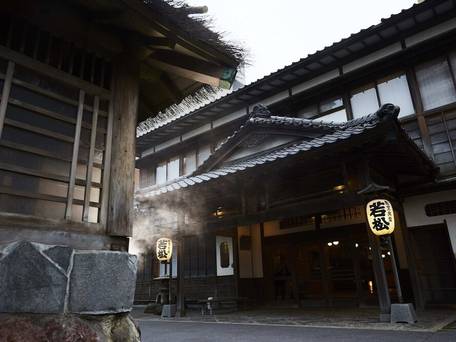 割烹旅館 若松 / 1