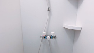 ダブルルーム ダブルベッド2台付 301号室 禁煙(ソファベッド用の寝具は部屋に常備していない為 事前にリクエストが必要)