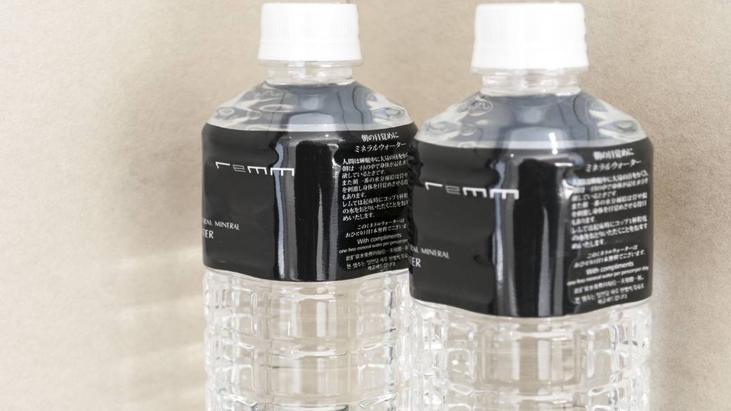 就寝中に失われた水分を補給 / 5