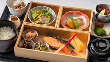 朝食 / 3