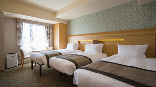 ツインルーム + エキストラベッド