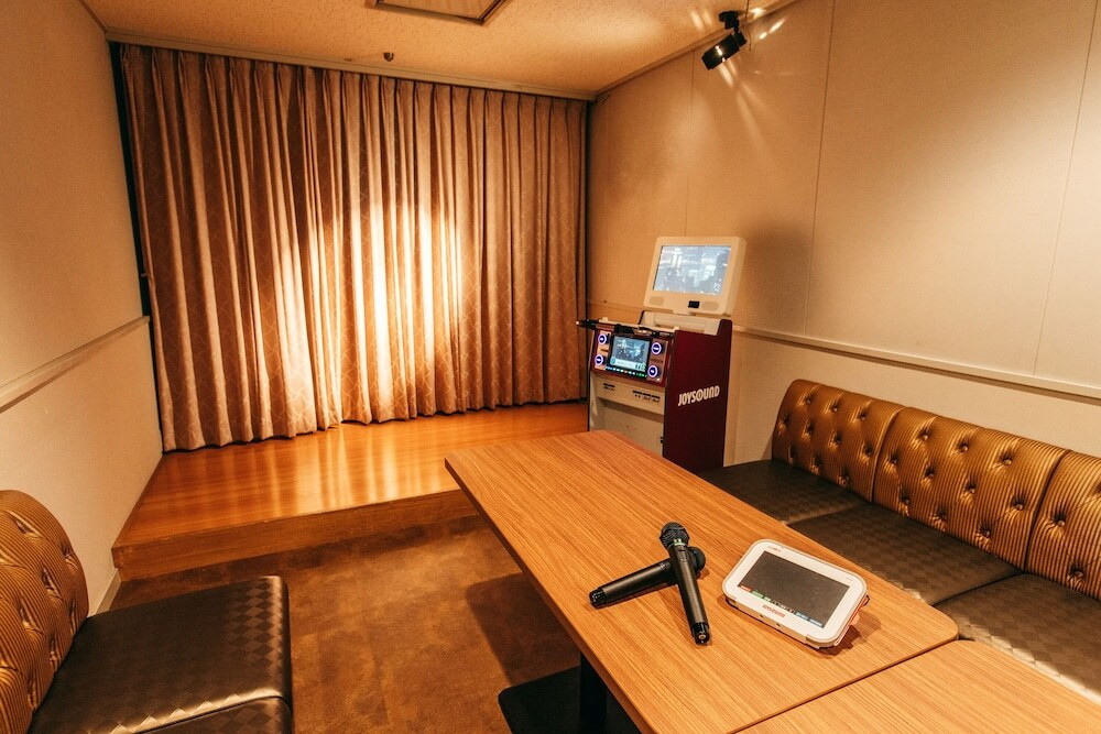 カラオケ ルーム