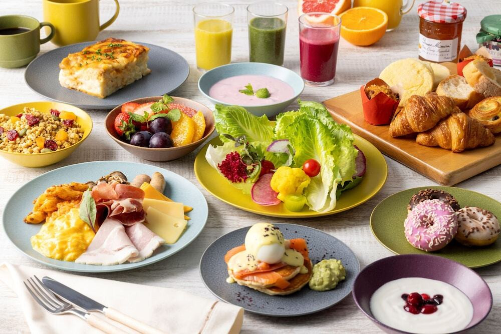 残波岬の近く。スパークリングワインもいただける朝食♪4379281