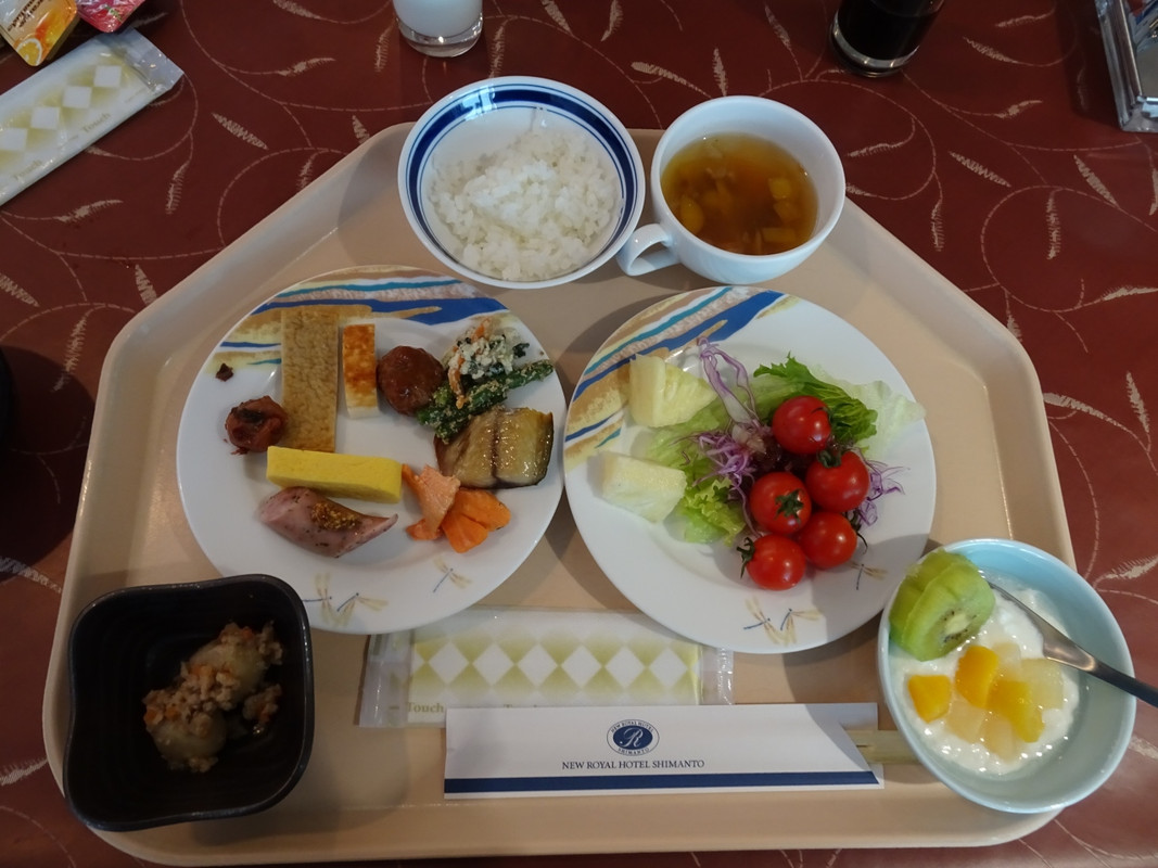 朝食はビュッフェスタイル