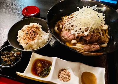 黒毛和牛ダイニング 様