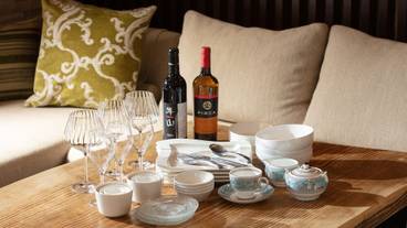 客室内のダイニングエリア / 11