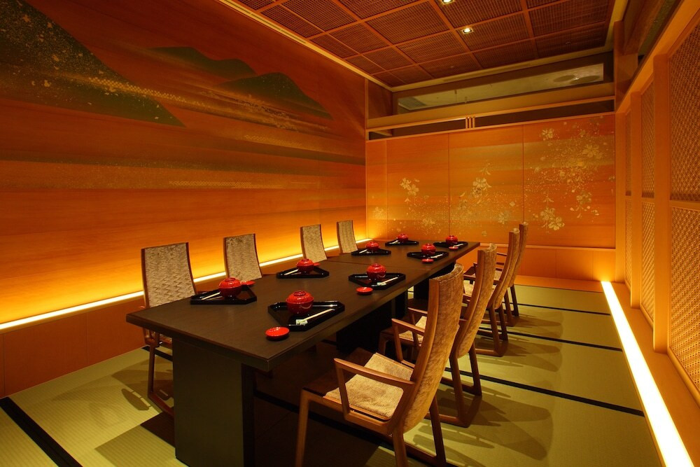 「料亭羽衣」個室②