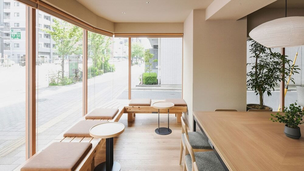 ロビーラウンジ