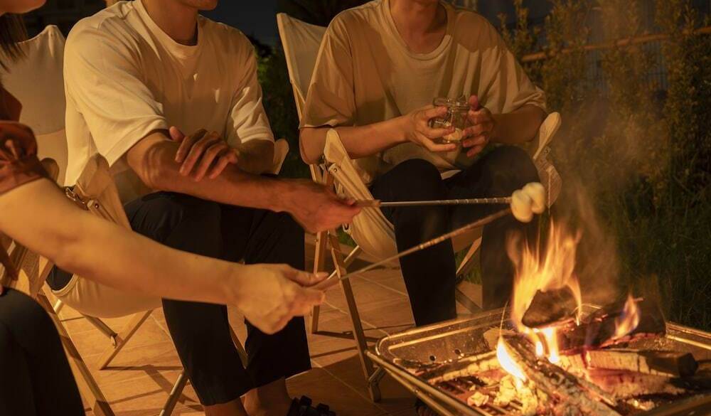 グランピング棟 焚き火 / 1