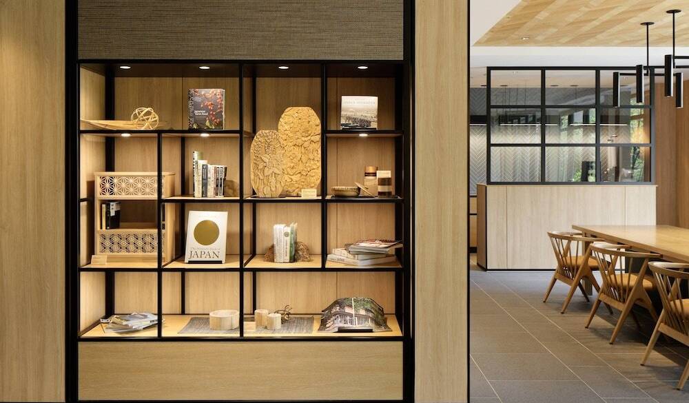 ライブラリー / 2