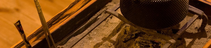 ぼーっと火を囲む贅沢。全国の囲炉裏のある宿で至極の安らぎ時間を