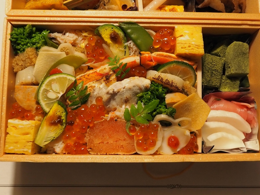 華雪美ちらし寿司二段弁当