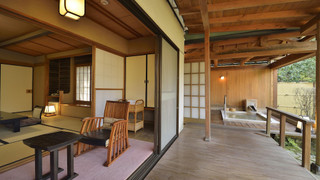 日本家屋 露天風呂付 別館 (室内食事)