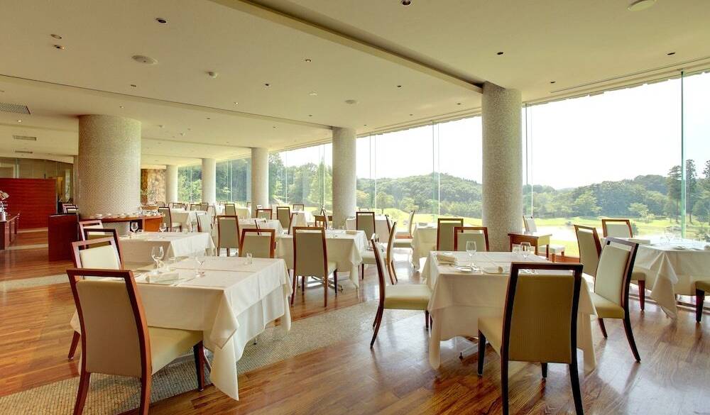 レストラン(昼) / 1