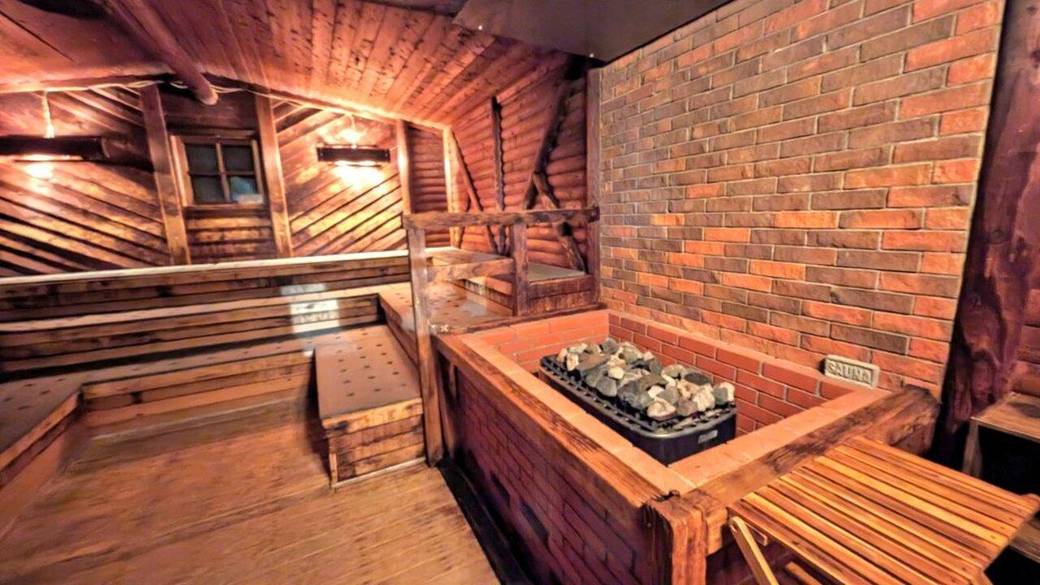 プール内サウナ / 5