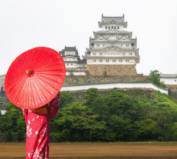 Himeji Castle with kimono woman