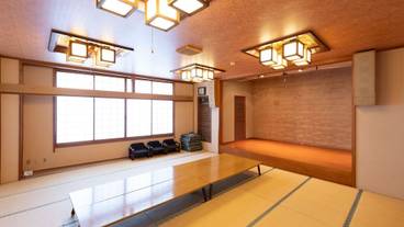 ボールルーム / 4