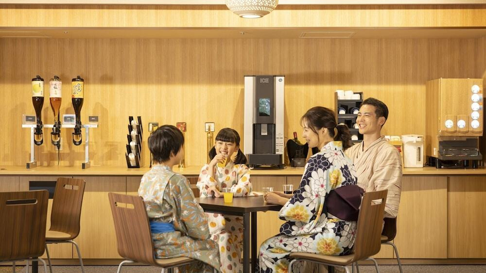 ロビーラウンジ