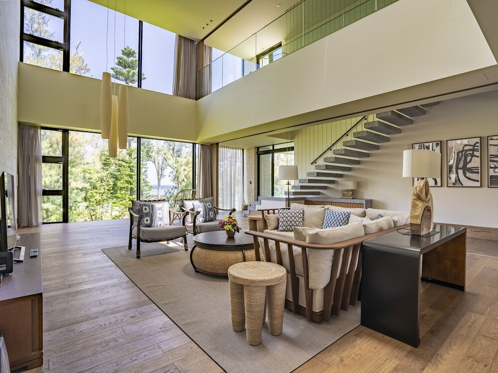 プール付／マスターズメゾネット・3ベッドルーム　361平米