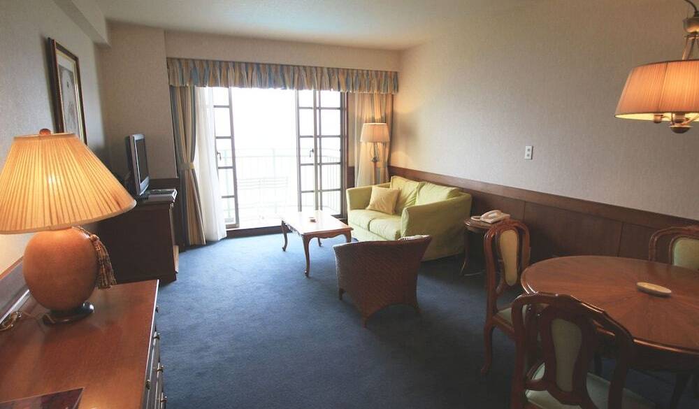 メゾネットスイートルーム / 2