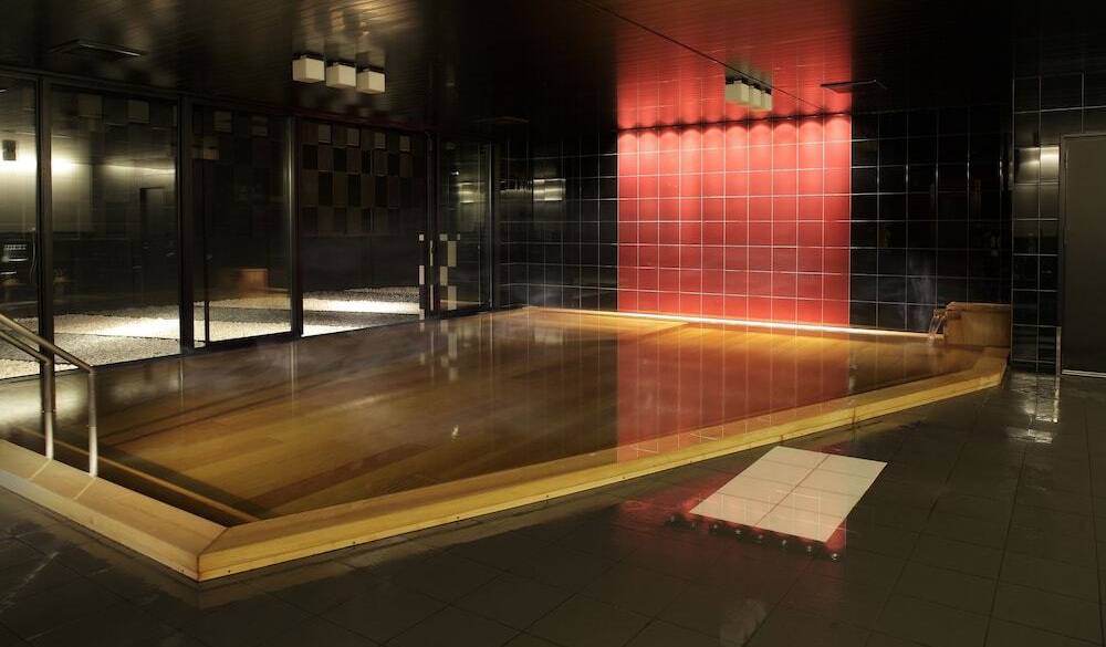 会津漆器イメージの空間 / 1