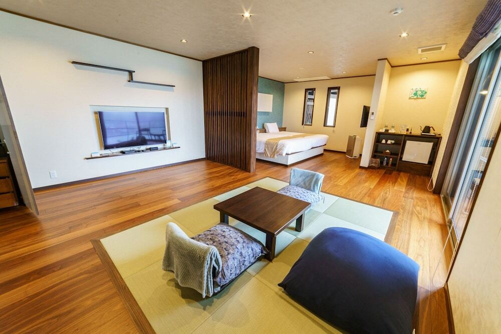 客室「錆浅葱」