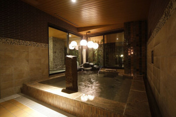 Refresh your mind and body at a hotel with a large public bath♪3954753