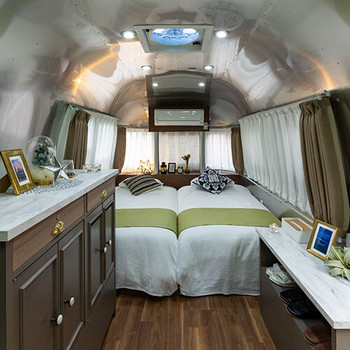 映画のようなかわいいトレーラーハウス♡妙高山を望む絶景の宿4085253