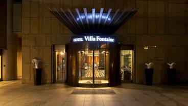 施設の入り口 / 15