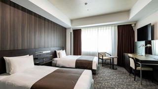 【禁煙】ユニバーサルツイン/32㎡/120cm+110cm幅ベッド×2台