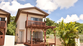 2号店のレギュラータイプ (ダブルベッド2台 <3名以降はお布団配置>)