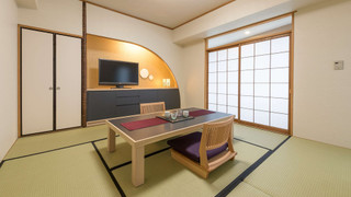 ルーム (Japanese Hilton Deluxe)