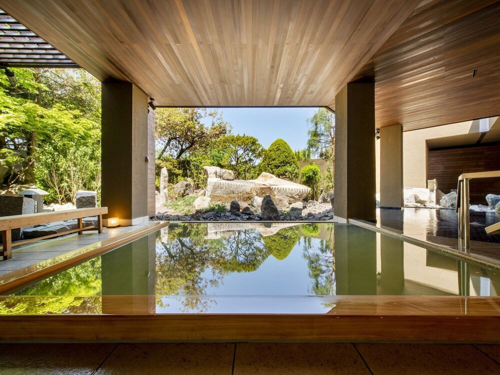 老舗旅館で味わう、癒しの「月の湯」「星の湯」3537328