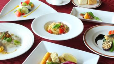 食事・飲み物 / 8