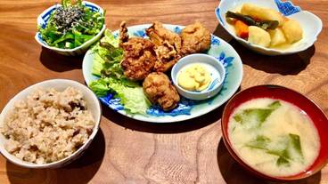 食事・飲み物 / 3