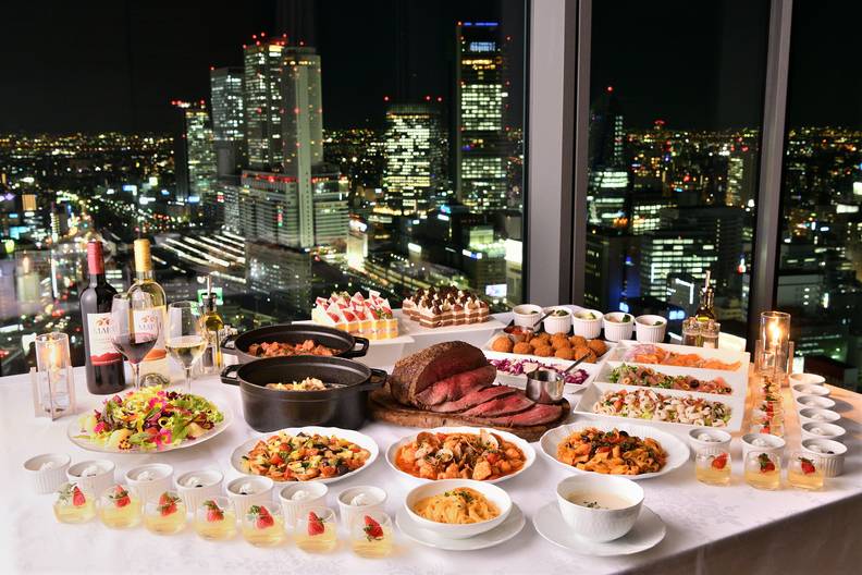 夜景に包まれ
地中海料理に舌鼓 / 1