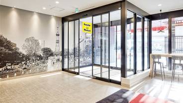 内部エントランス / 2