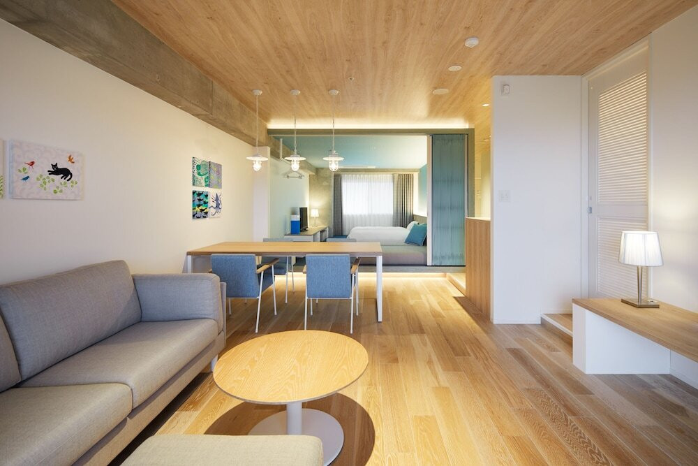 「よんな~ちゅライフ」が叶うルーズなホテルで、二人らしいステイを4235156