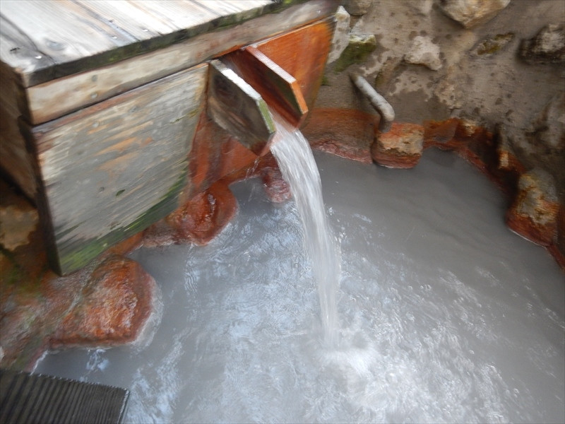 いかにも万病に効能ありそうな有難い硫黄泉