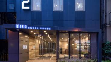 施設の入り口 / 12