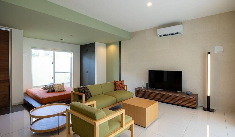 アカバナ　リビングルーム / 4