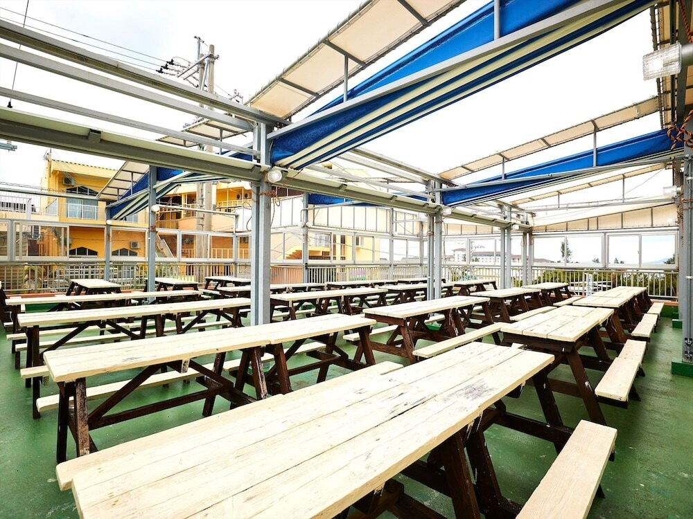 屋外ダイニングエリア